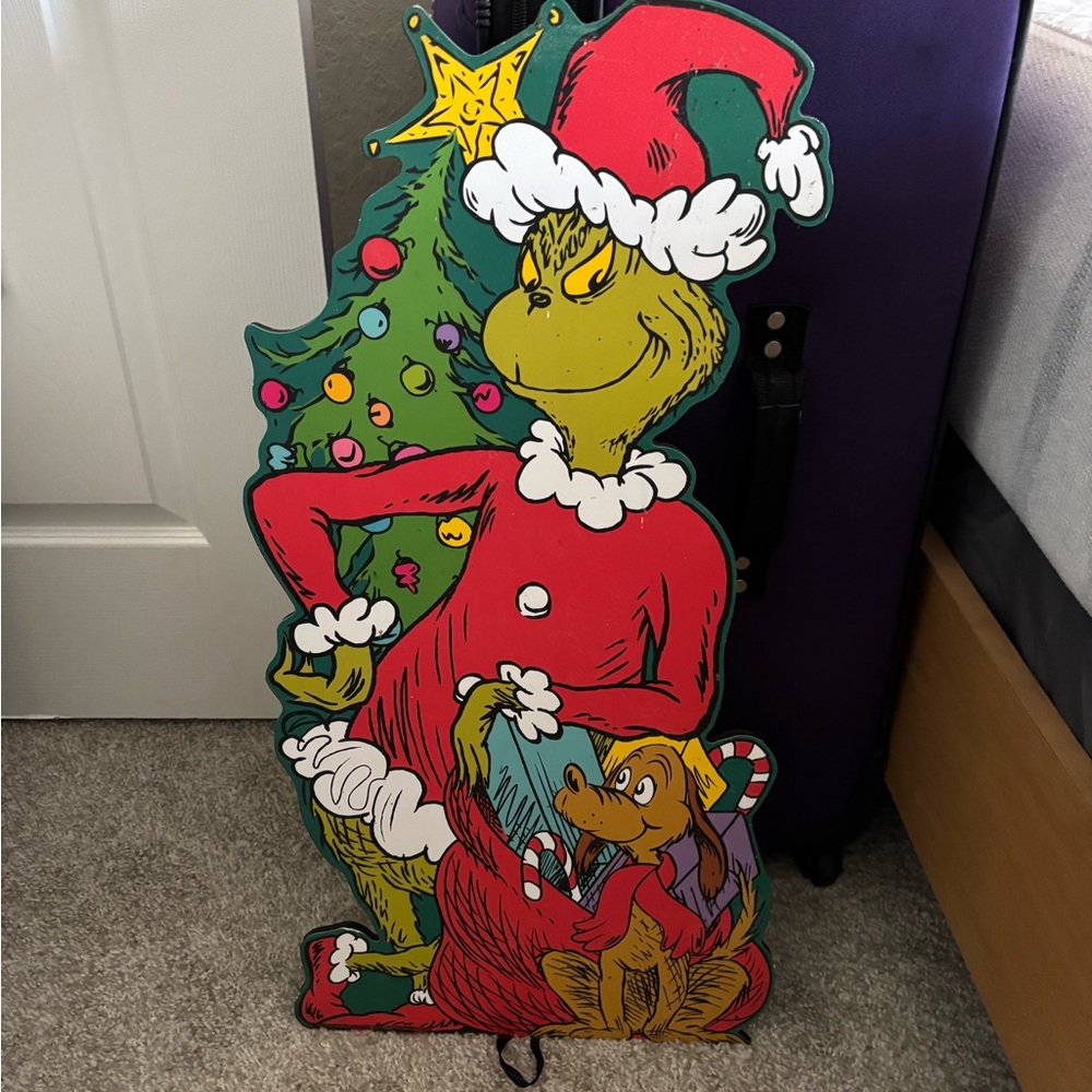 Grinch Holiday Standee with Max - Red and Green